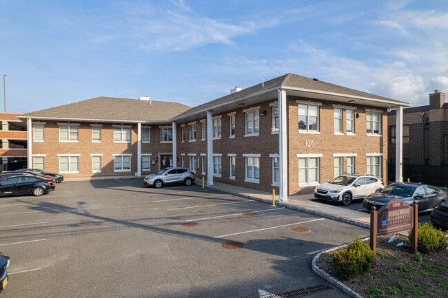 Plus de détails pour 126 State St, Hackensack, NJ - Bureau à vendre