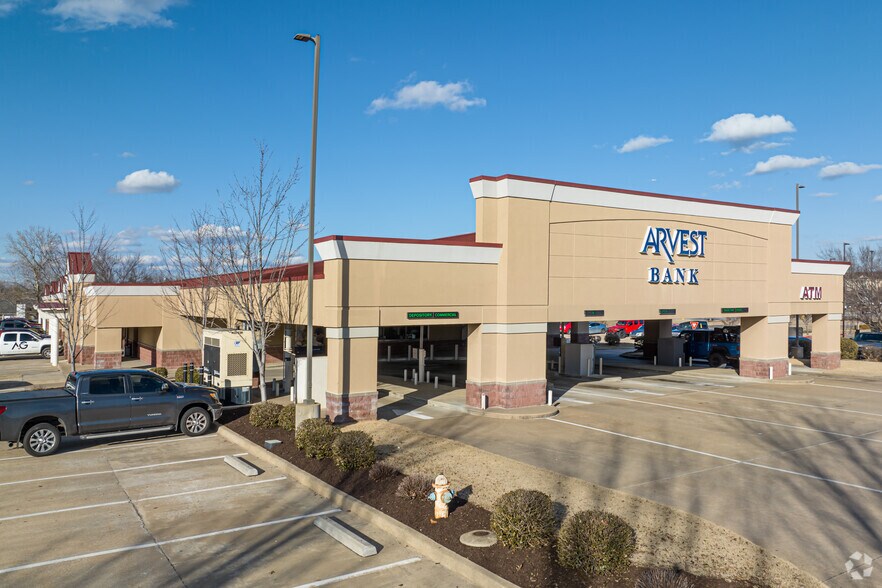 1170-1188 N Salem Rd, Fayetteville, AR à louer - Photo du bâtiment - Image 2 de 4