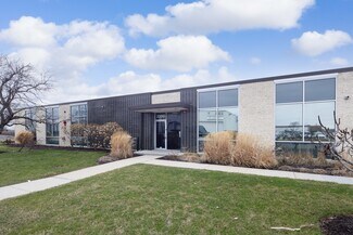 Plus de détails pour 2250 Arthur Ave, Elk Grove Village, IL - Industriel à louer