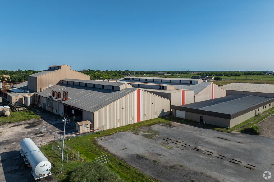 6817 Industrial Rd, Beaumont, TX à vendre - Photo principale - Image 1 de 17