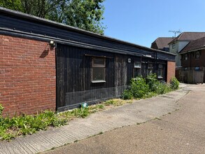 London Rd, Lowfield Heath for lease Building Photo- Image 2 of 12