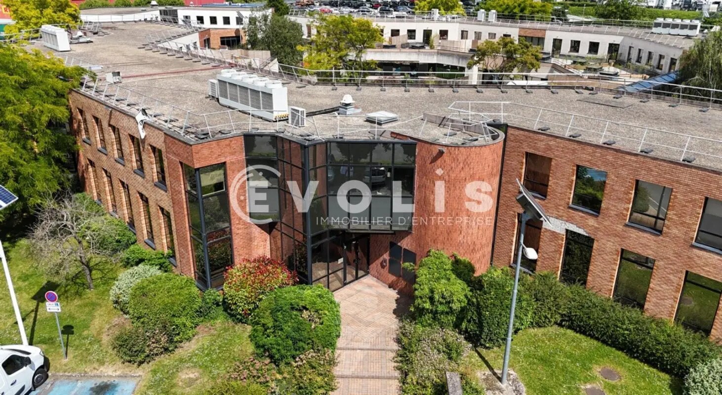 Office in Massy for lease Building Photo- Image 1 of 13