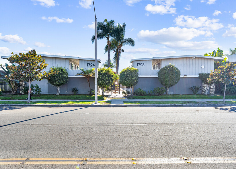 1724-1736 W Ball Rd, Anaheim, CA for sale - Building Photo - Image 3 of 9