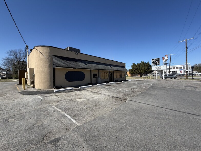 3017-3033 Ballentine Boulevard portefeuille de 2 propriétés à vendre sur LoopNet.ca - Photo du bâtiment - Image 3 de 3