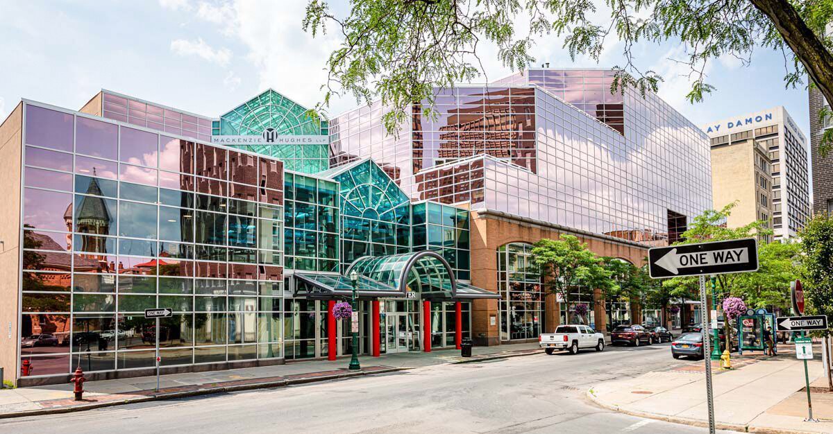 441 S Salina St, Syracuse, NY à louer Photo du bâtiment- Image 1 de 11