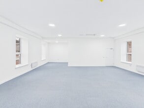 14B Milton St, Dundee for lease Interior Photo- Image 1 of 4