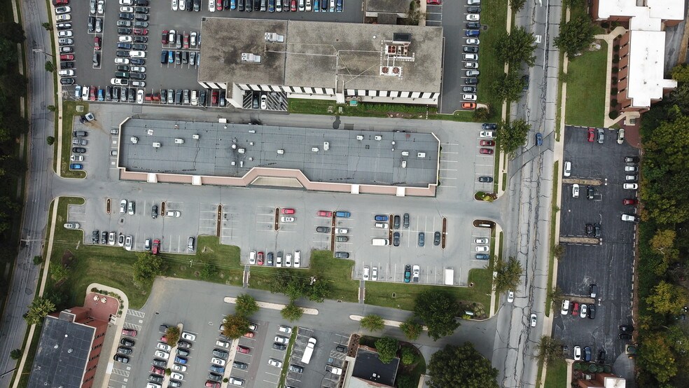 840 N Park Rd, Wyomissing, PA à louer - Photo du bâtiment - Image 3 de 3