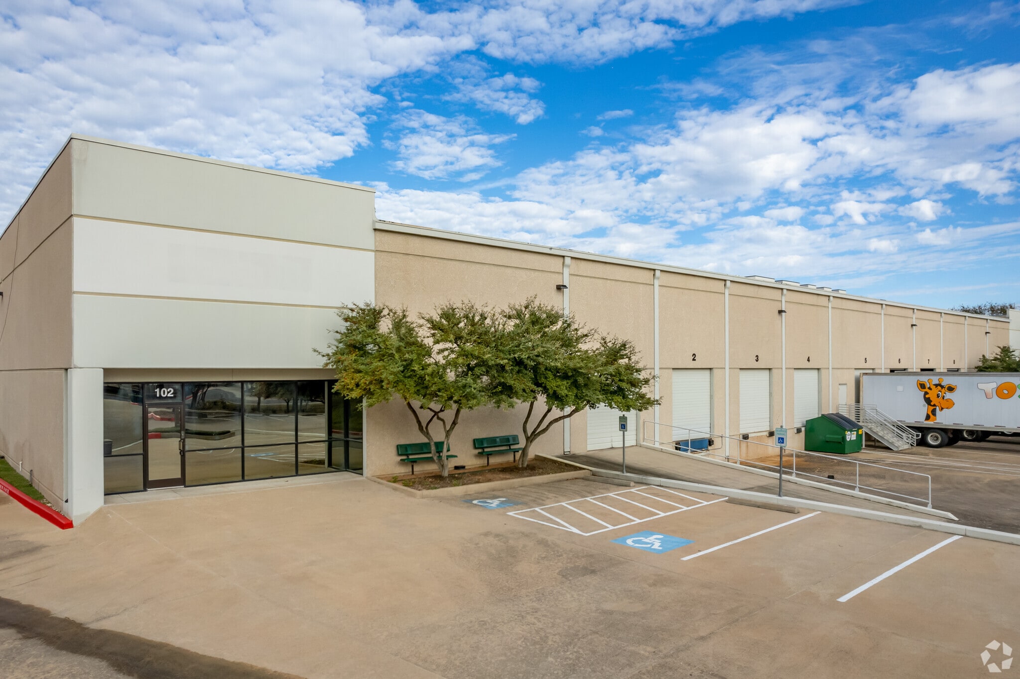 2525 Kramer Ln, Austin, TX for lease Primary Photo- Image 1 of 6