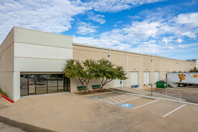 Plus de détails pour 2525 Kramer Ln, Austin, TX - Industriel à louer