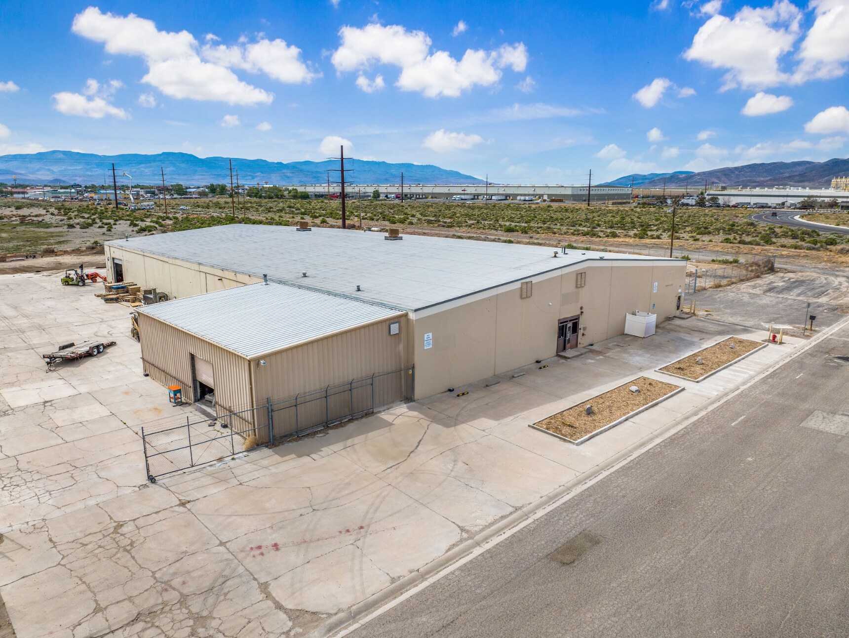 215 Lyon Dr, Fernley, NV à vendre Photo du bâtiment- Image 1 de 1