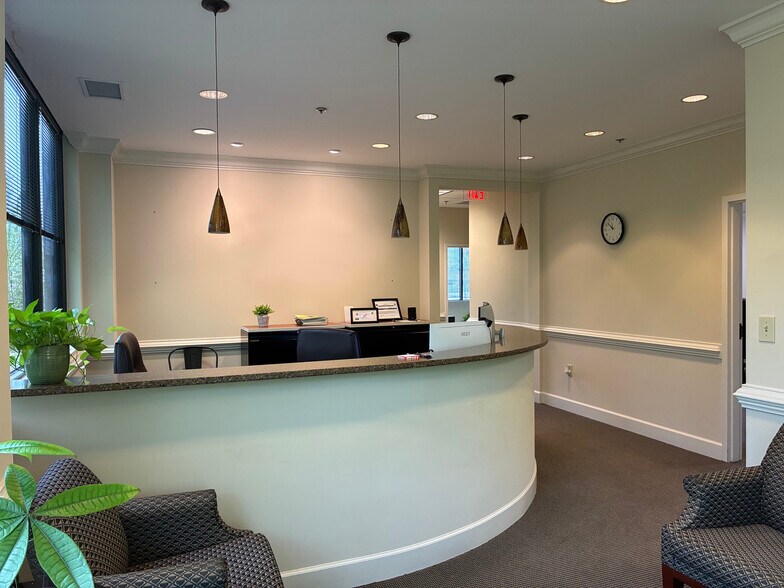 2385 Satellite Blvd, Duluth, GA for lease - Building Photo - Image 3 of 9
