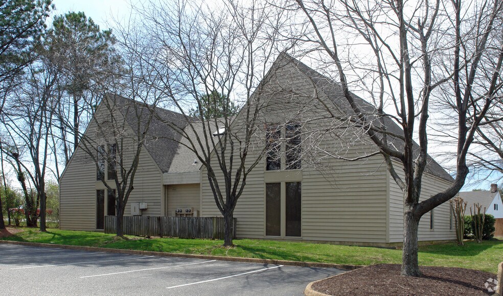 1158 Professional Dr, Williamsburg, VA à louer - Photo du bâtiment - Image 2 de 4