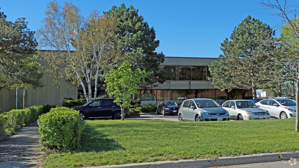 43 Goldthorne Ave, Toronto, ON for lease - Building Photo - Image 3 of 3