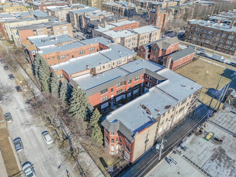 Two Buildings, 41 units portefeuille de 2 propriétés à vendre sur LoopNet.ca - Photo du bâtiment - Image 3 de 6