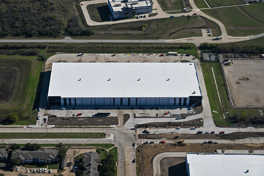 4601 Dr. MLK Jr. Dr, Arlington, TX à louer - Photo du bâtiment - Image 1 de 21