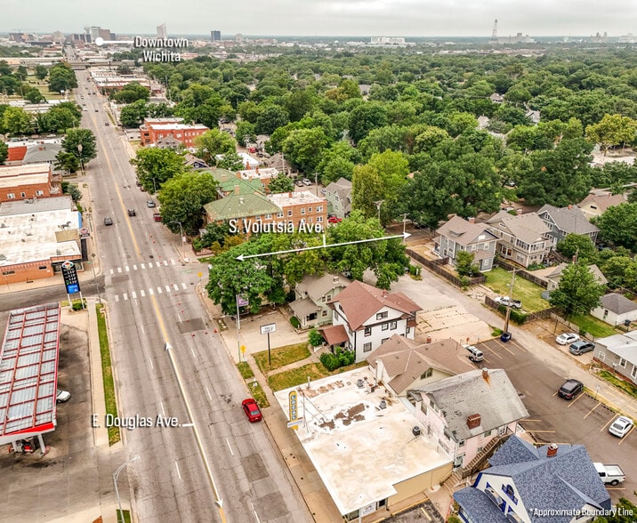 2808 E Douglas Ave, Wichita, KS for sale - Building Photo - Image 3 of 77