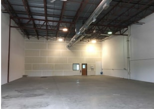 4706-4738 S Taylor Dr, Sheboygan, WI for lease Interior Photo- Image 2 of 5
