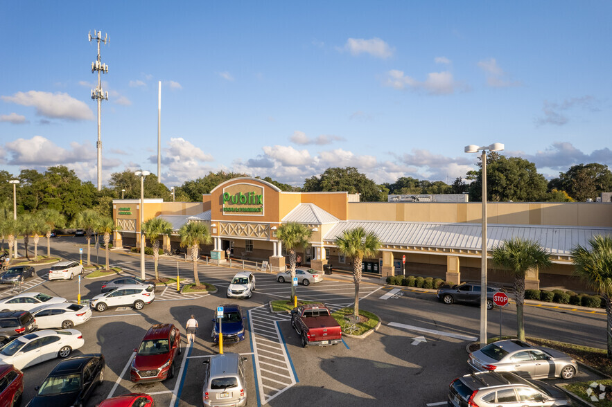 5840-5858 Atlantic Blvd, Jacksonville, FL for lease - Building Photo - Image 3 of 5