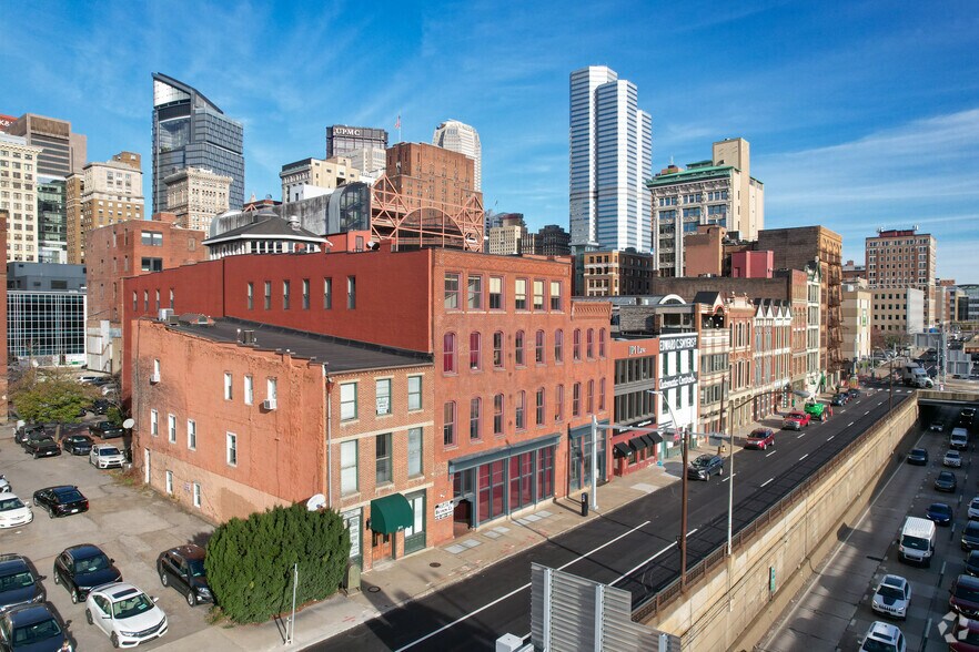 211 Fort Pitt Blvd, Pittsburgh, PA à louer - Aérien - Image 2 de 4