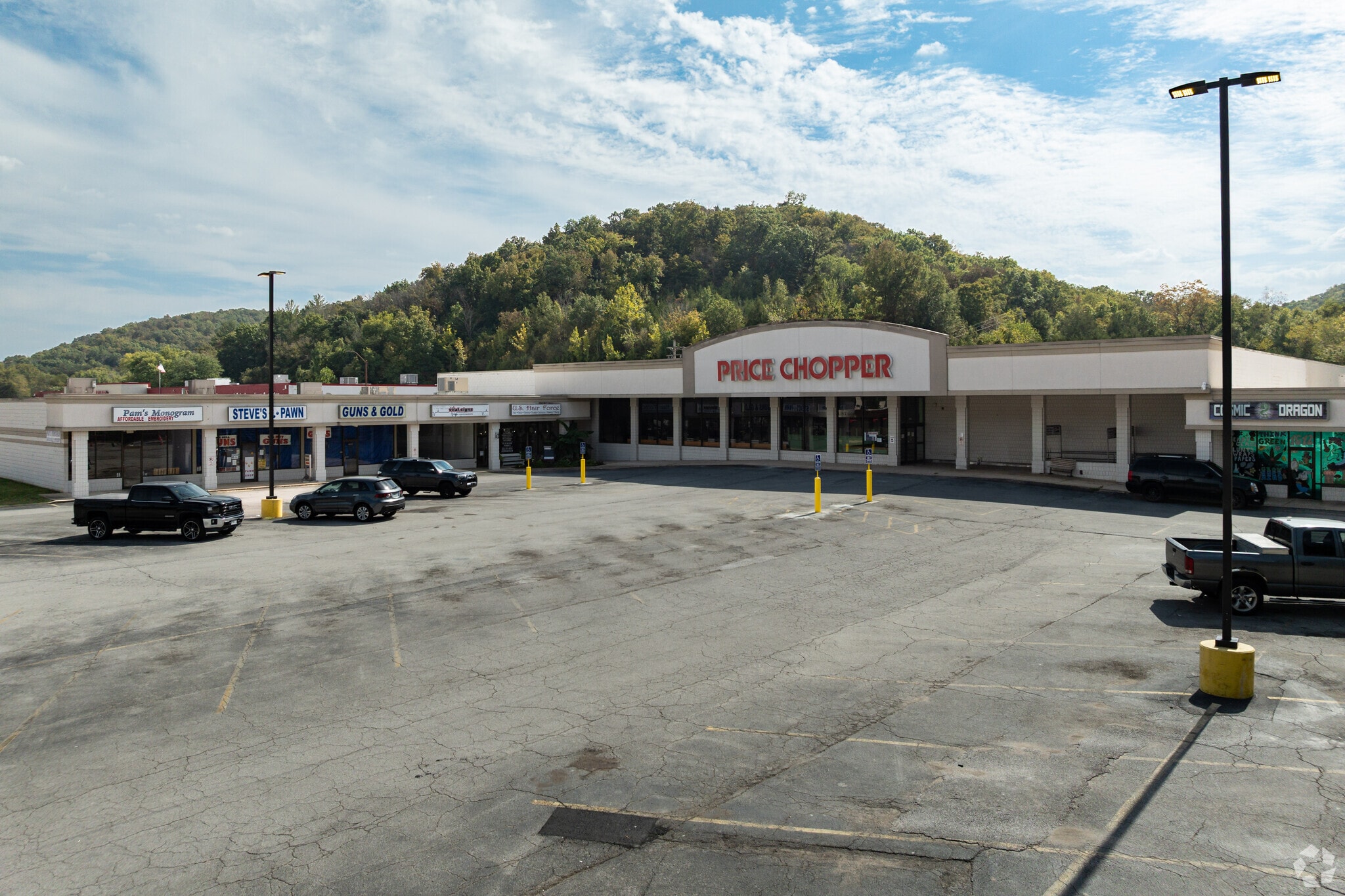 4634-4639 Gravois Rd, House Spgs, House Springs, MO for lease Primary Photo- Image 1 of 92
