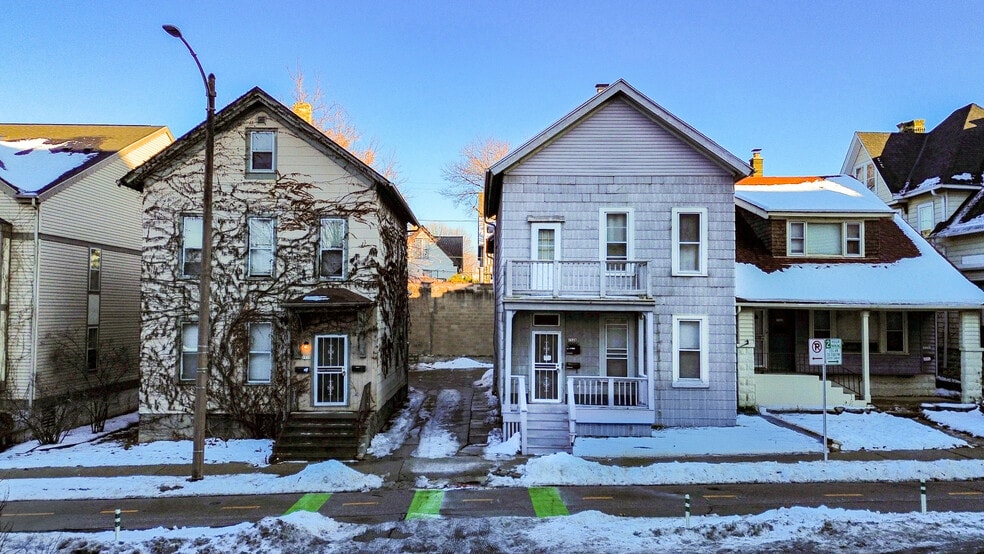 Van Buren Portfolio portefeuille de 3 propriétés à vendre sur LoopNet.ca - Photo du bâtiment - Image 3 de 4