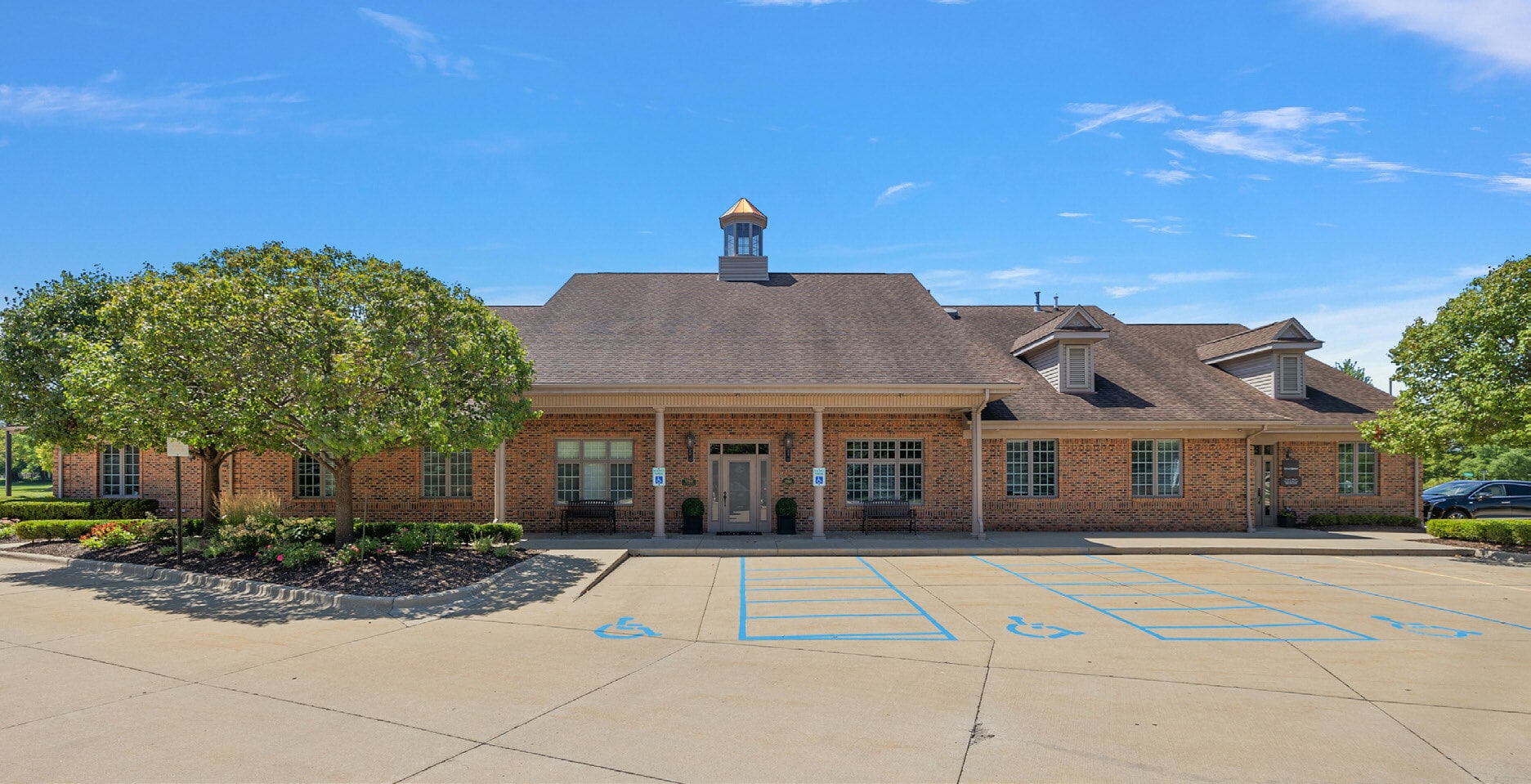 37300-37316 Schoenherr Rd, Sterling Heights, MI for lease Primary Photo- Image 1 of 5