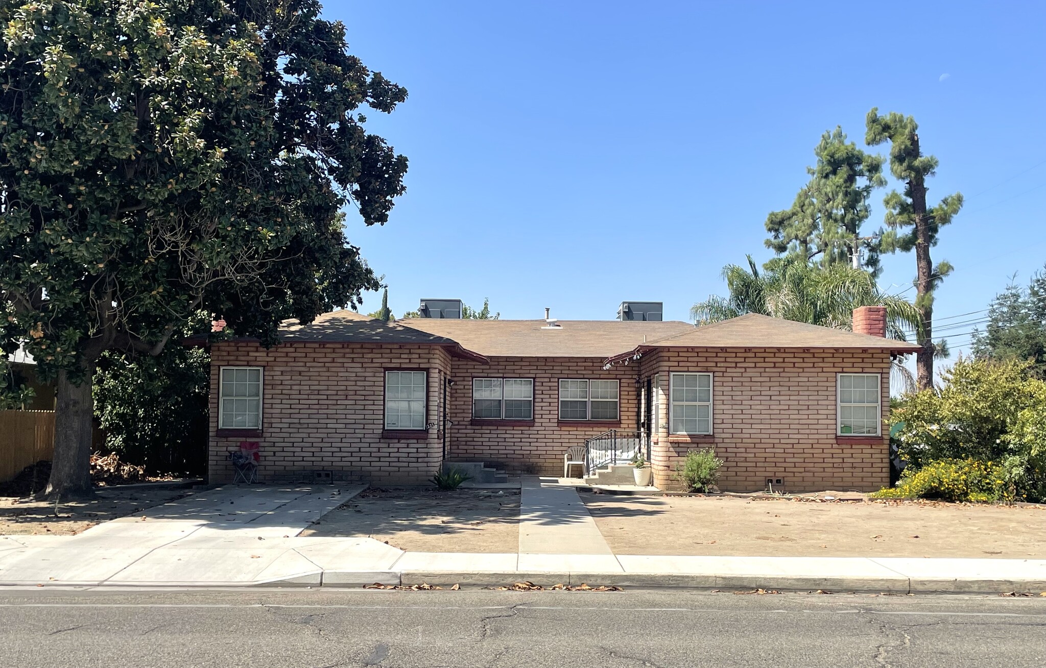 221 N Reed Ave, Reedley, CA for sale Primary Photo- Image 1 of 1