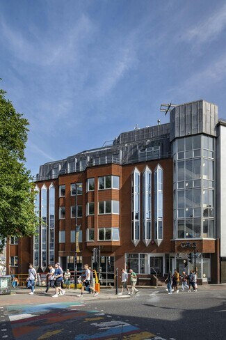 Plus de détails pour 1-5 Queens Road Quadrant, Brighton - Bureau à louer
