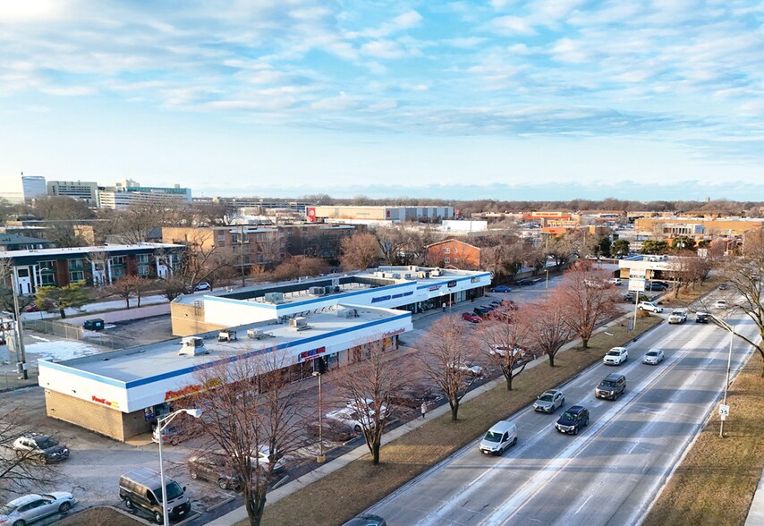 9600-9652 S Pulaski Rd, Oak Lawn, IL à louer - Photo principale - Image 1 de 16