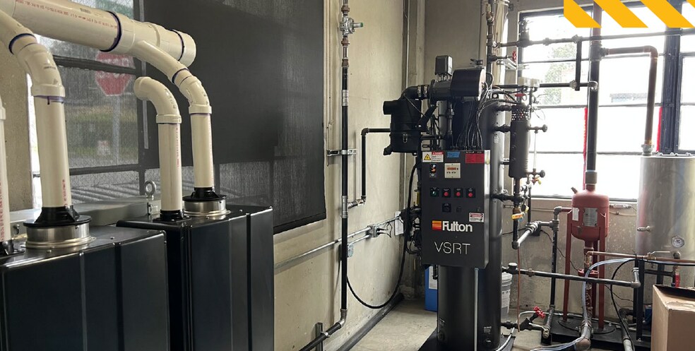 325 Martin Luther King Jr Way, Oakland, CA à louer - Photo du bâtiment - Image 2 de 5