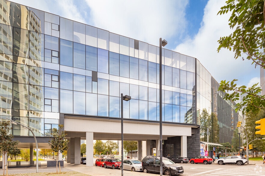 Plaça Europa, 10, L'Hospitalet de Llobregat, Barcelona for lease - Building Photo - Image 3 of 5