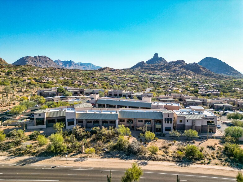 10045 E Dynamite Blvd, Scottsdale, AZ à vendre - Photo du bâtiment - Image 2 de 14
