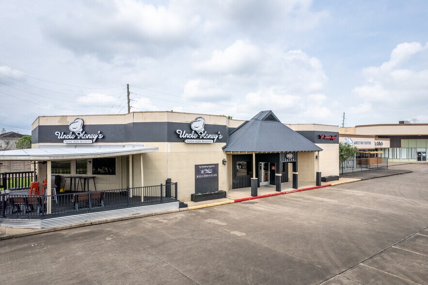 1250 Texas Pky, Stafford, TX à louer - Photo du bâtiment - Image 2 de 5