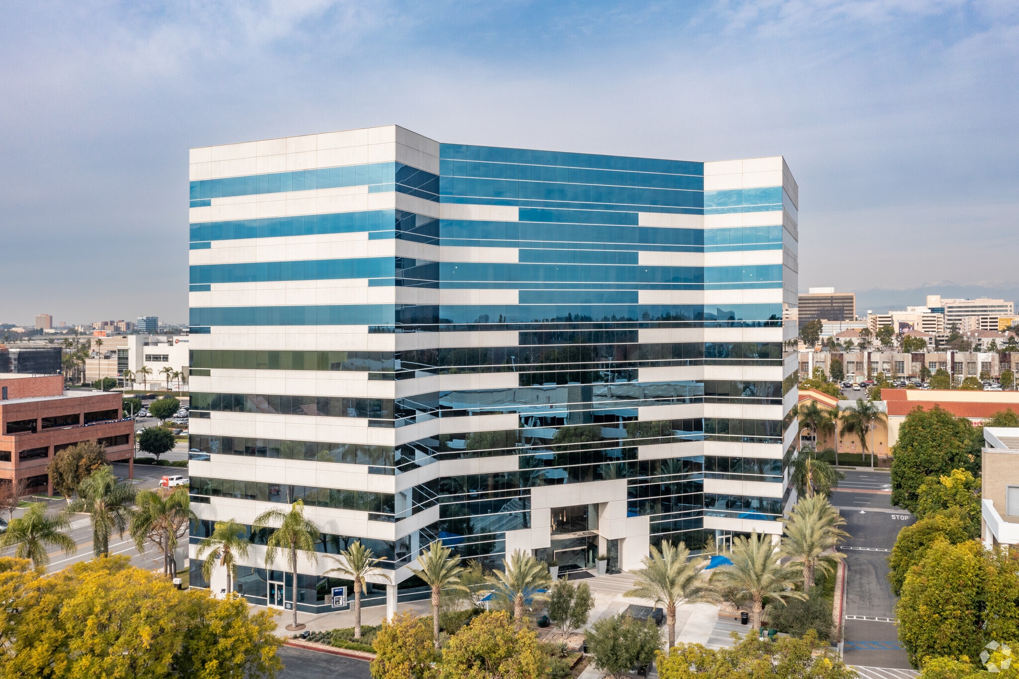 2670 N Main St, Santa Ana, CA for lease Primary Photo- Image 1 of 22
