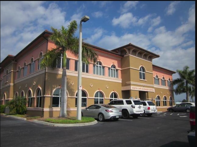 3208 Chiquita Blvd S, Cape Coral, FL for lease Primary Photo- Image 1 of 8