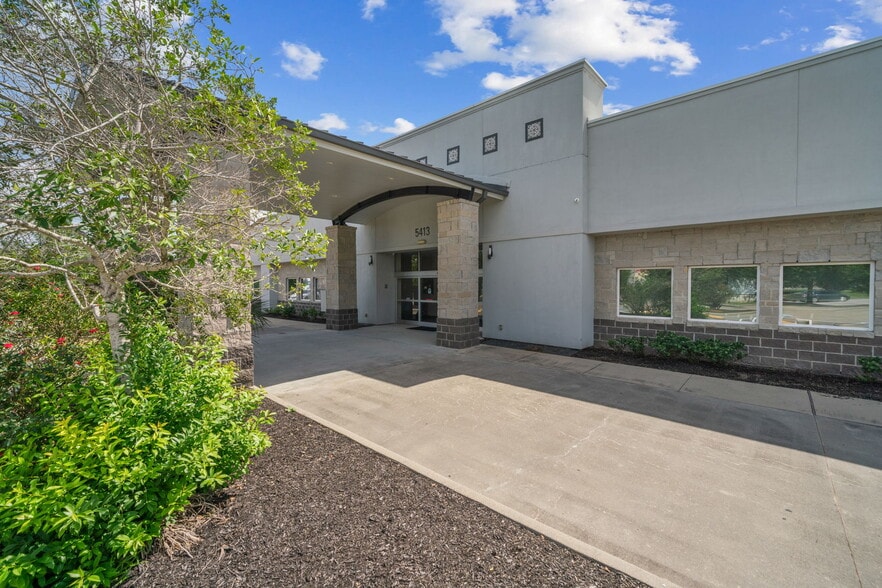 5413 Crenshaw Rd, Pasadena, TX for lease - Building Photo - Image 3 of 7