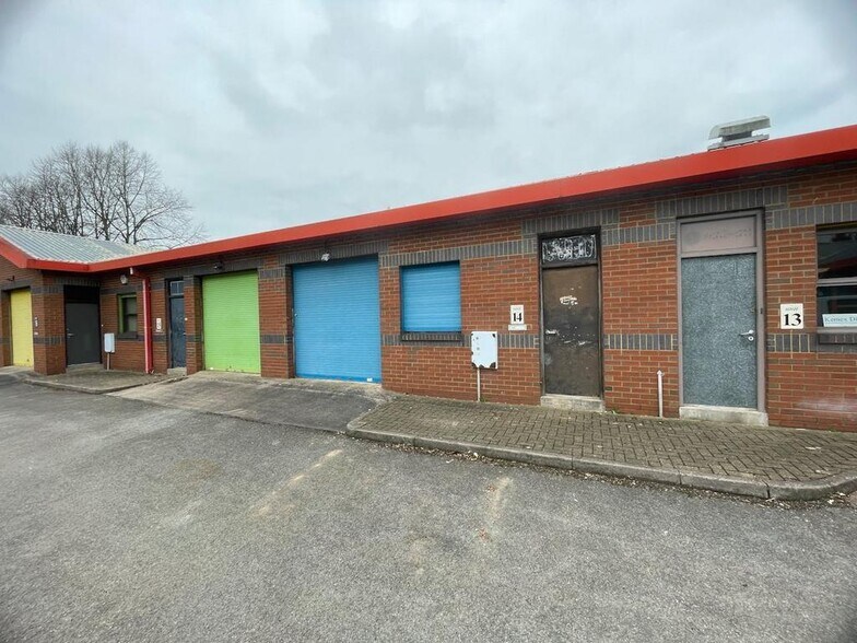 Station St, Leek à louer - Photo du bâtiment - Image 2 de 14
