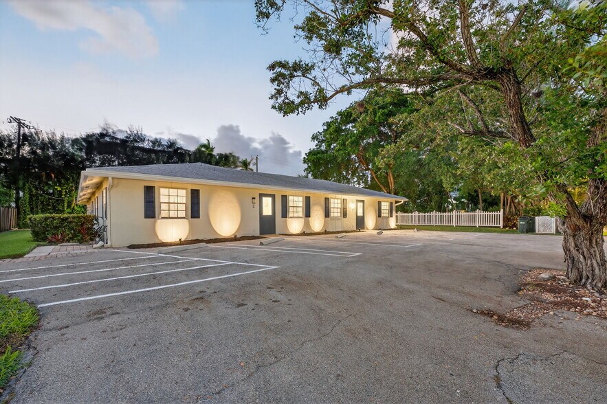800 Tropic Blvd, Delray Beach, FL à vendre - Photo du bâtiment - Image 2 de 78