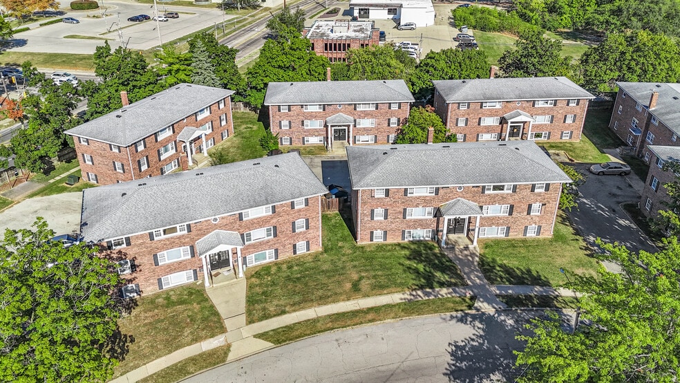 552 S Church St, Decatur, IL for sale - Building Photo - Image 2 of 7