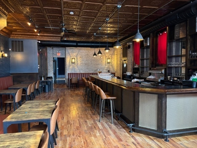 2759 W Augusta Blvd, Chicago, IL for lease Interior Photo- Image 1 of 6