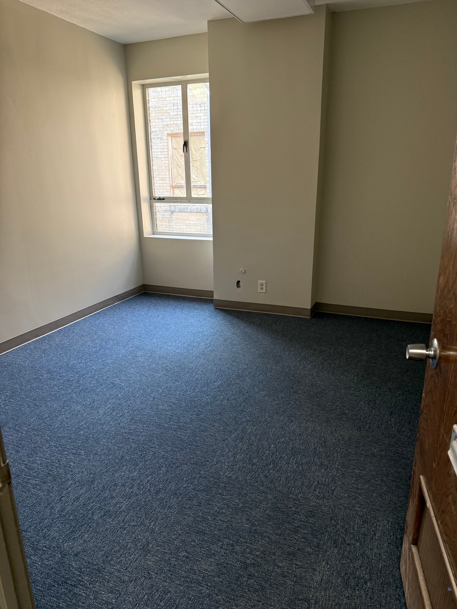 121 S Broadway Ave, Tyler, TX for lease Interior Photo- Image 1 of 1