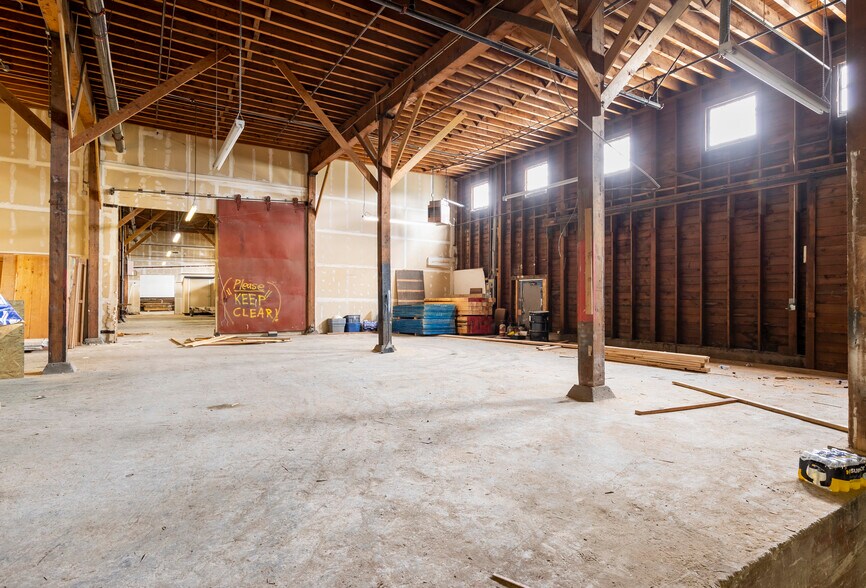 5422 Shilshole Ave NW, Seattle, WA à louer - Photo du bâtiment - Image 2 de 16