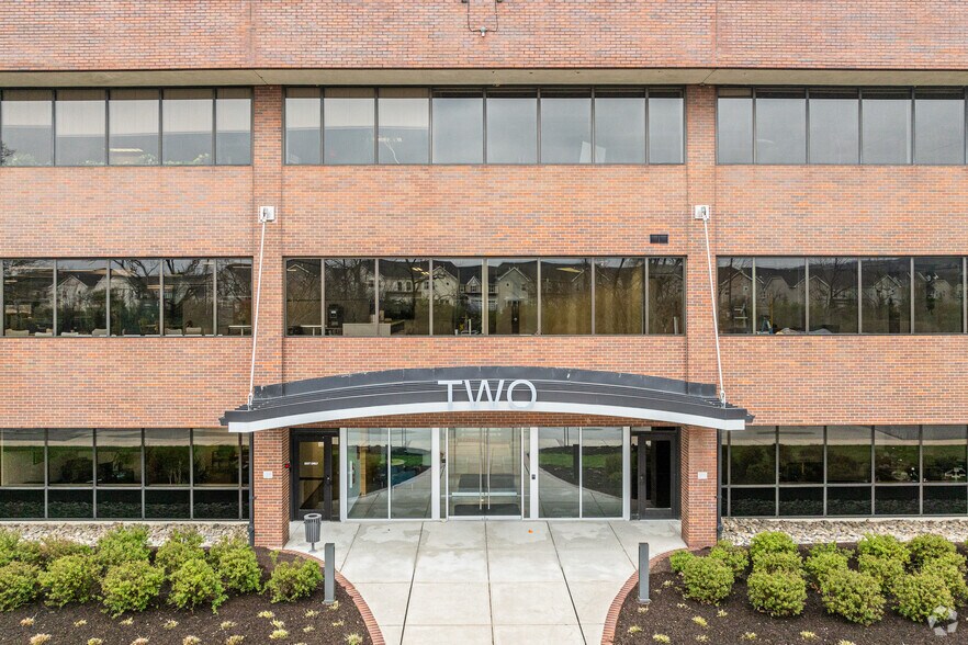 2 Great Valley Pky, Malvern, PA à vendre - Photo du bâtiment - Image 2 de 5