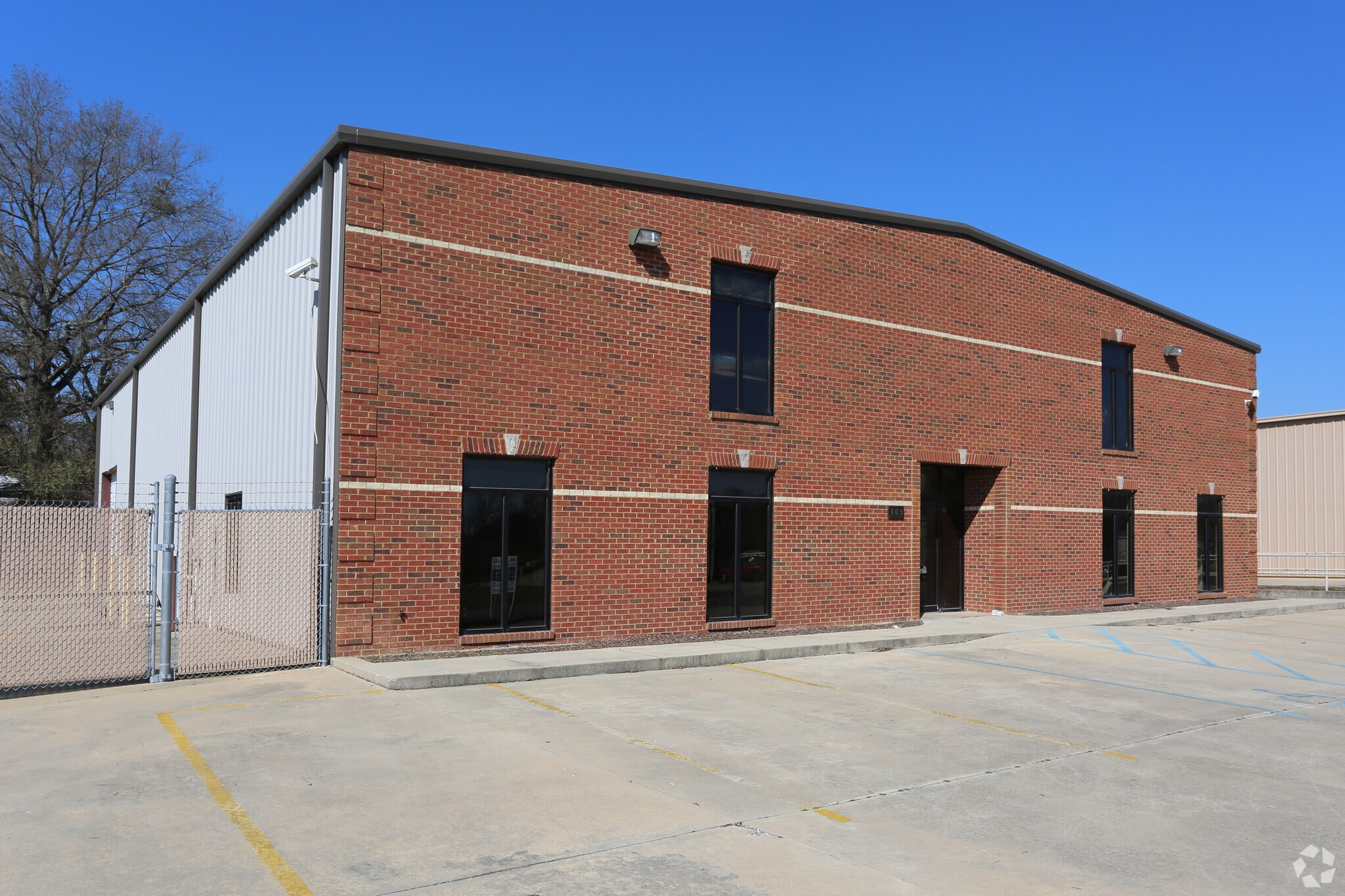 105 Cloverdale Dr, Alabaster, AL à vendre Photo principale- Image 1 de 1