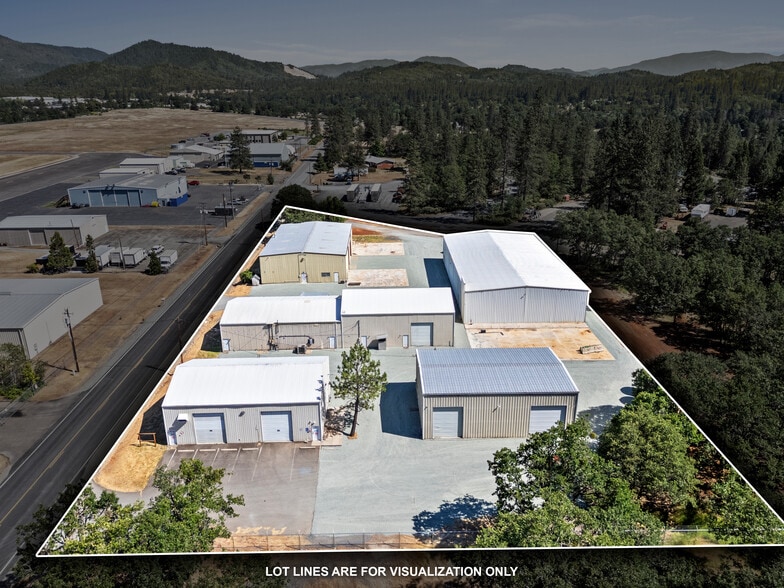 1344 Brookside Blvd, Grants Pass, OR for lease - Aerial - Image 1 of 9