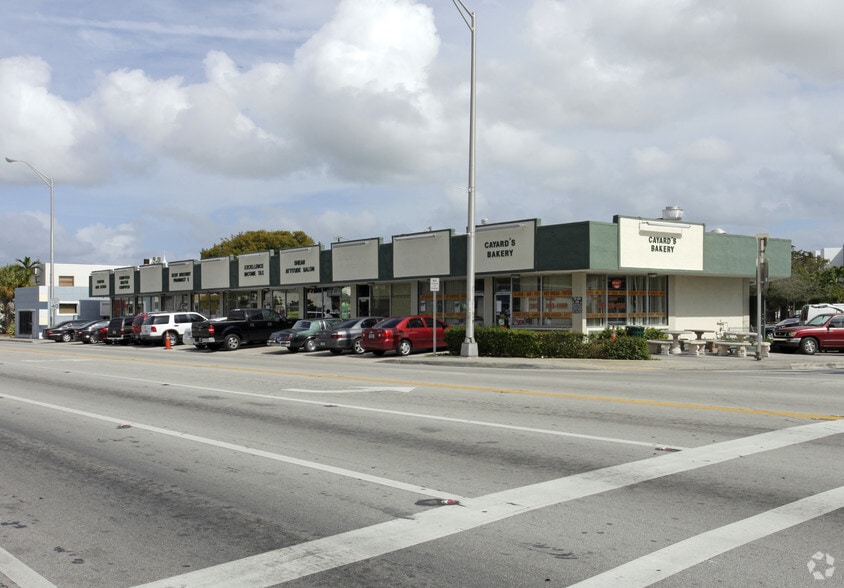 12801 W Dixie Hwy, North Miami, FL for lease - Primary Photo - Image 2 of 2