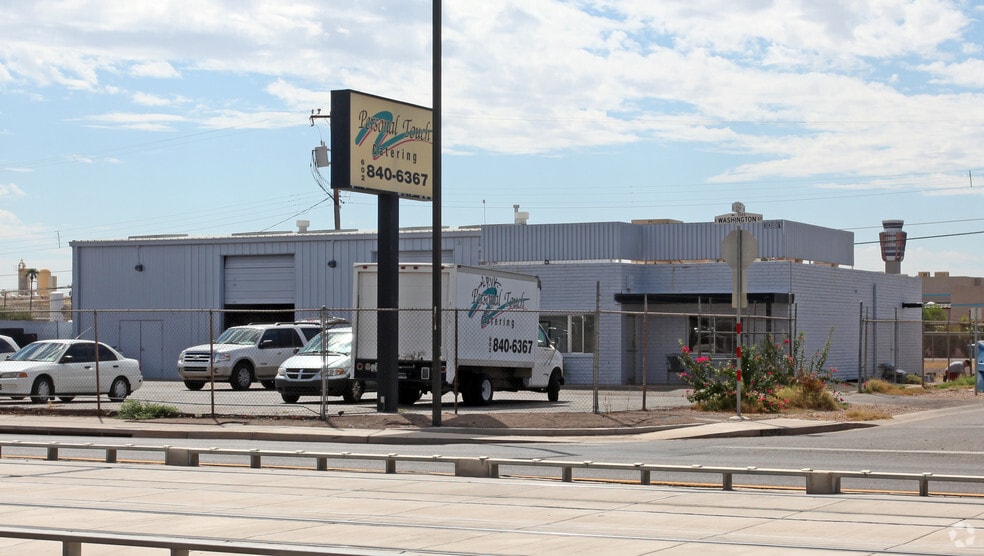 3301 E Washington St, Phoenix, AZ for sale - Building Photo - Image 3 of 17