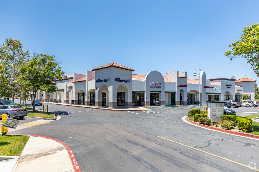 3501-3555 Cannon Rd, Oceanside, CA for lease - Building Photo - Image 3 of 9