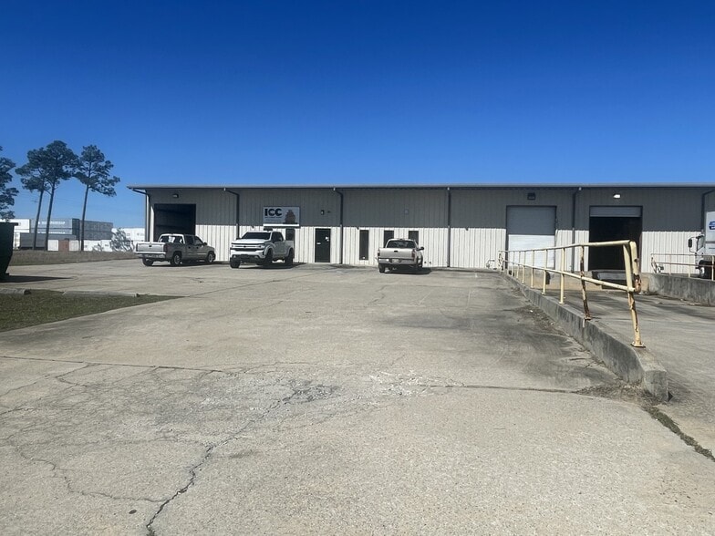 15005 Fastway Ln, Gulfport, MS à louer - Photo principale - Image 2 de 3