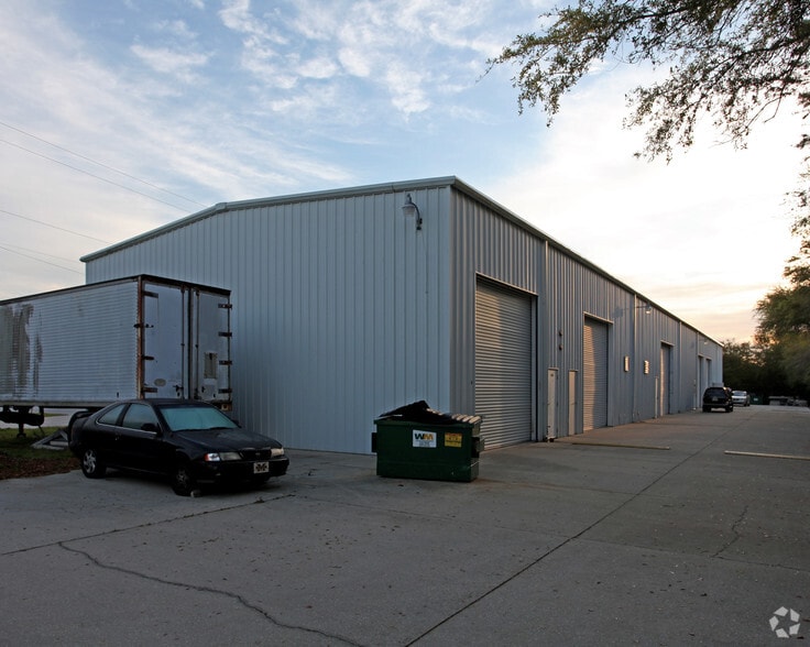 3390 N Courtenay Pky, Merritt Island, FL à louer - Photo du bâtiment - Image 2 de 8